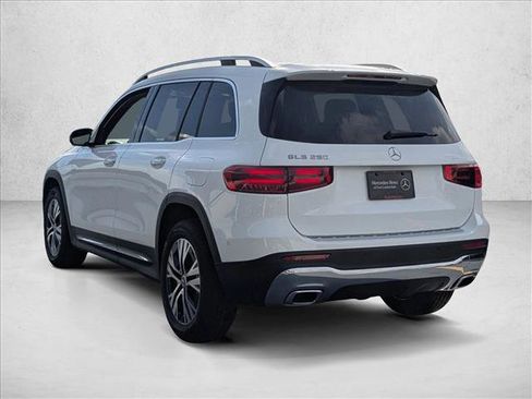 Used 2025 Mercedes-Benz GLB 250 image 8