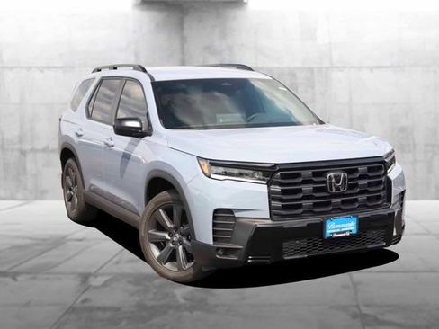 New 2026 Honda Pilot Sport image 2