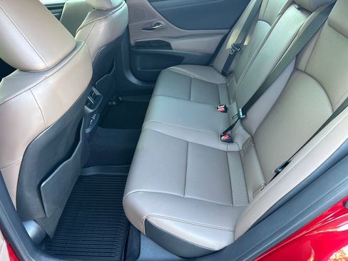 Used 2025 Lexus ES 350 w/ Premium Package FWD image 21