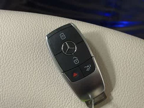 Certified 2026 Mercedes-Benz GLB 250 4MATIC image 38