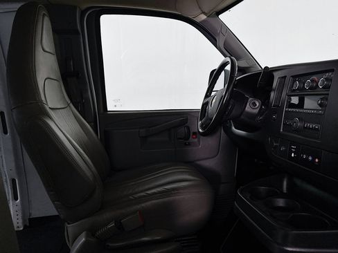 Used 2021 Chevrolet Express 2500 Work Van w/ Driver Convenience Package image 22