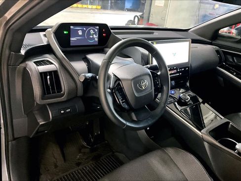 Used 2024 Toyota bZ4X XLE w/ Weather Package image 8