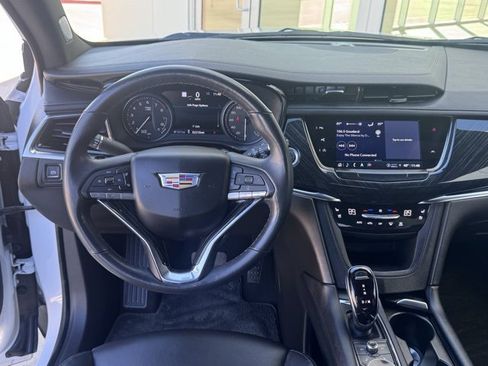 Used 2023 Cadillac XT6 Premium Luxury w/ Technology Package image 21