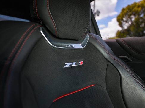 Used 2019 Chevrolet Camaro ZL1 RWD image 23