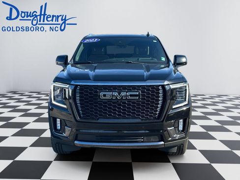 Used 2023 GMC Yukon XL Denali Ultimate AWD/4WD image 8