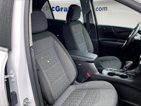 Used 2022 Chevrolet Equinox LT image 27