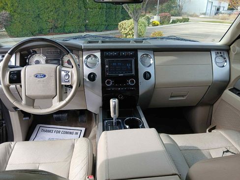 Used 2011 Ford Expedition Limited image 15