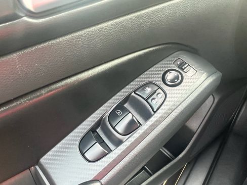 Used 2025 Nissan Altima 2.5 SV FWD image 18