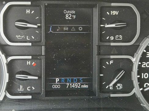 Used 2020 Toyota Tundra SR5 w/ SR5 Upgrade Package AWD/4WD image 13