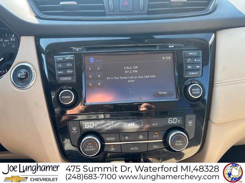 Used 2017 Nissan Rogue SL w/ SL Premium Package AWD/4WD image 15