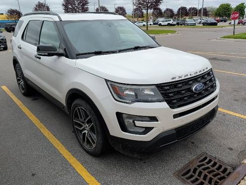 Used 2016 Ford Explorer Sport w/ Equipment Group 401A AWD/4WD image 3
