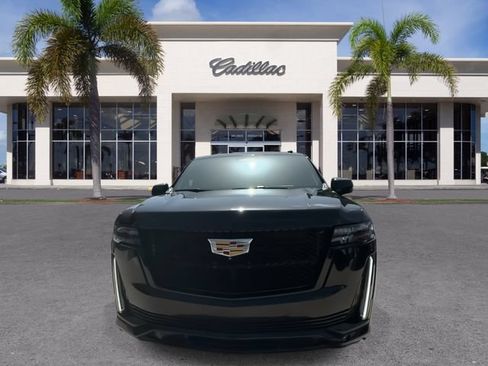 Certified 2022 Cadillac Escalade ESV Sport Platinum RWD image 4