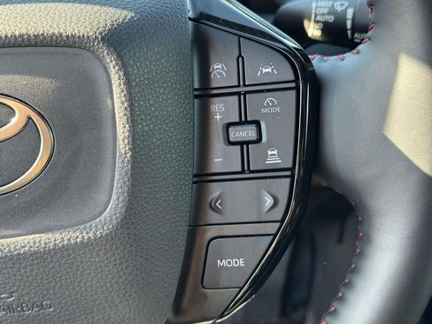 Used 2024 Toyota Prius Prime FWD image 19