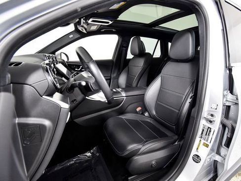 Certified 2024 Mercedes-Benz GLC 300 4MATIC image 4