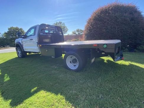 New 2025 Ford F550 4x4 Regular Cab Super Duty w/ XL Chrome Package image 4