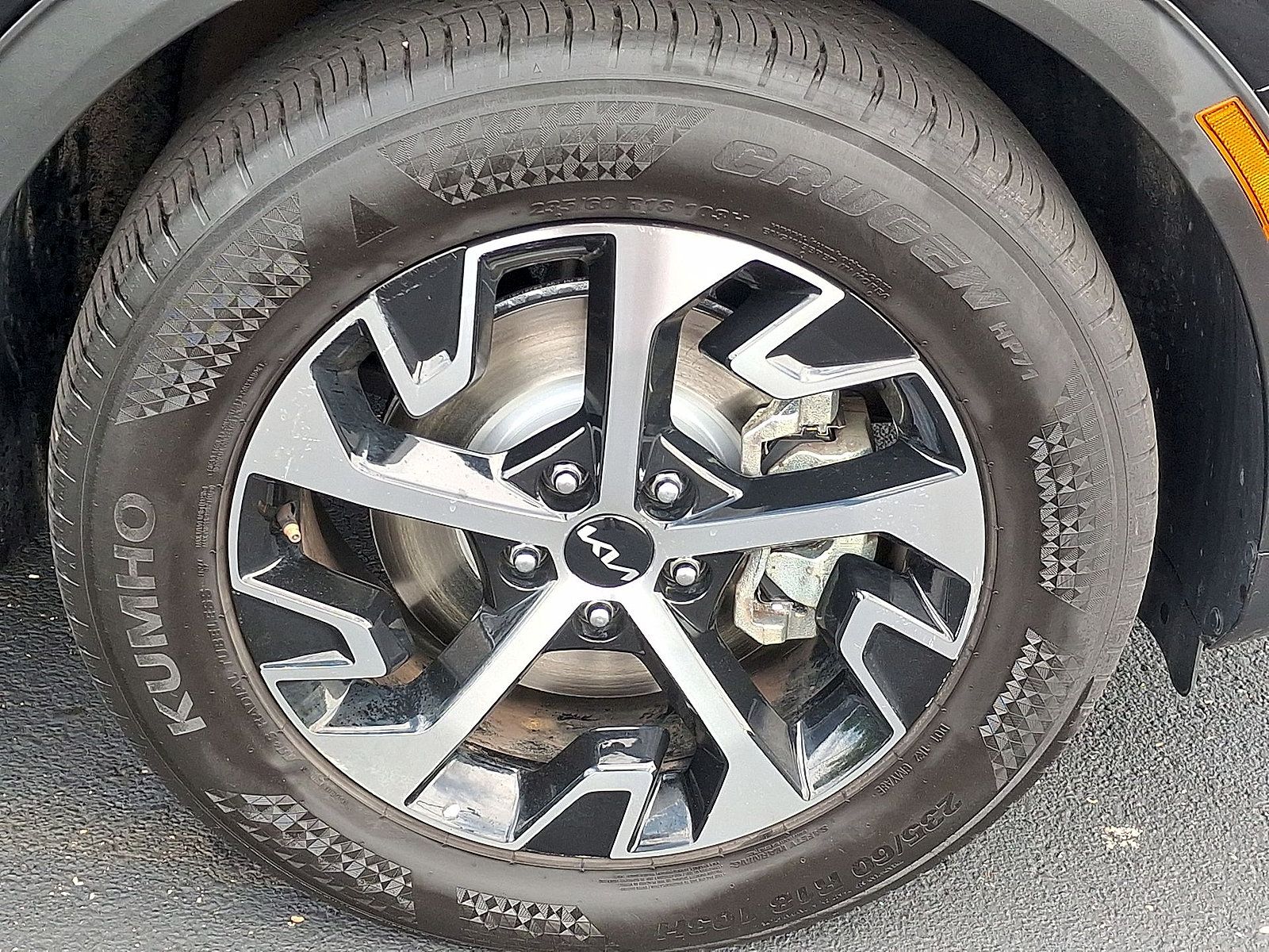 Used 2025 Kia Sportage EX FWD image 27