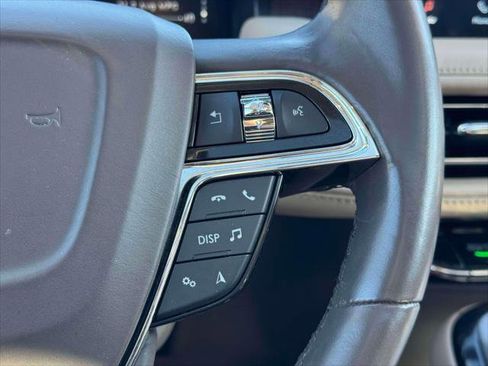 Used 2022 Lincoln Nautilus Reserve image 23