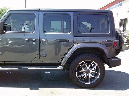 Used 2024 Jeep Wrangler Unlimited AWD/4WD image 4