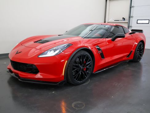 Used 2017 Chevrolet Corvette Grand Sport RWD image 7