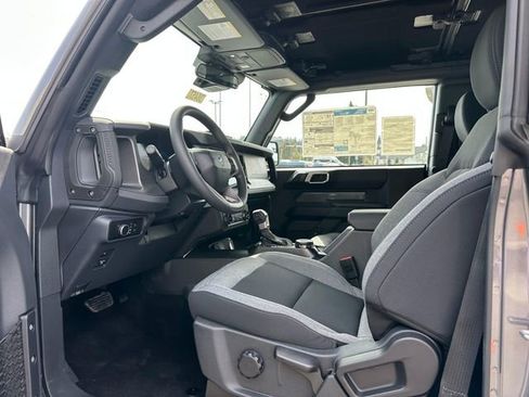 New 2026 Ford Bronco 2-Door AWD/4WD image 9