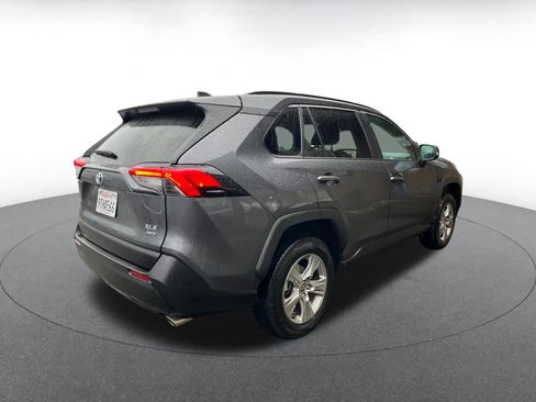 Used 2025 Toyota RAV4 XLE image 7