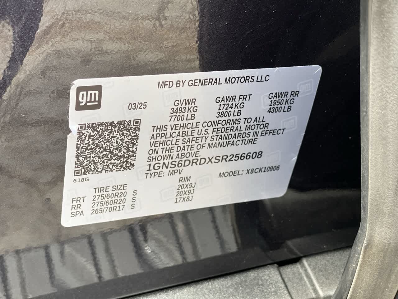 Used 2025 Chevrolet Suburban Z71 AWD/4WD image 28