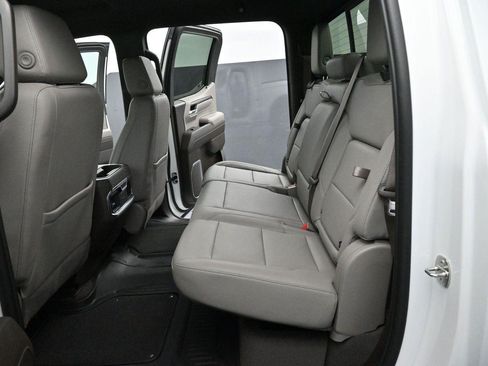 Used 2023 GMC Sierra 1500 SLT w/ SLT Premium Plus Package AWD/4WD image 30