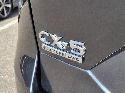 New 2025 MAZDA CX-5 Signature image 6