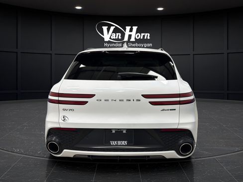 Used 2025 Genesis GV70 3.5T Sport w/ Sport Prestige Package AWD/4WD image 4