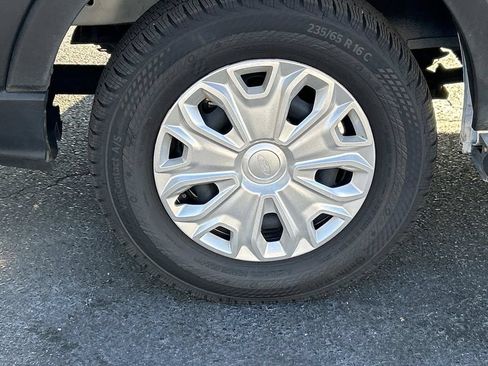 Used 2025 Ford Transit 250 Low Roof w/ Exterior Upgrade Package RWD image 12