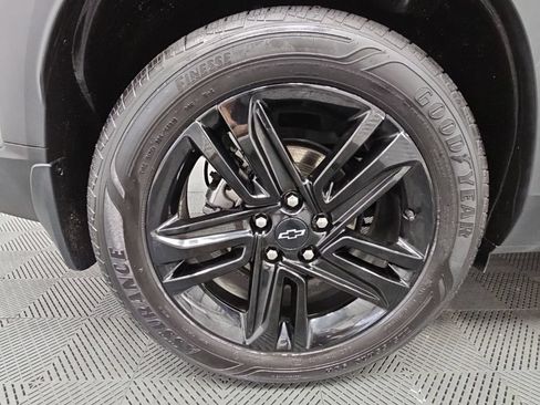 Used 2025 Chevrolet Trax ACTIV w/ Sunroof Package FWD image 47