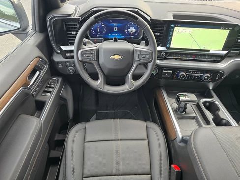 New 2026 Chevrolet Silverado 1500 High Country AWD/4WD image 32