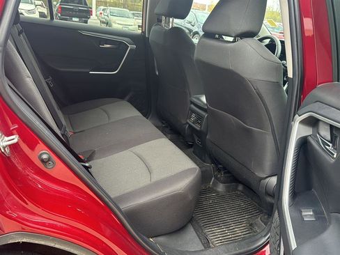 Used 2023 Toyota RAV4 XLE w/ Convenience Package image 24