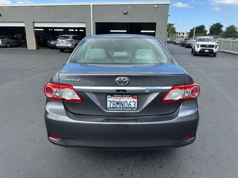 Used 2013 Toyota Corolla L FWD image 4