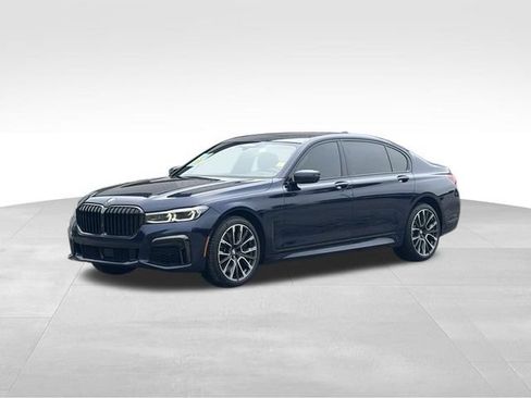 Certified 2022 BMW 750i xDrive w/ Luxury Rear Seating Package AWD/4WD image 1