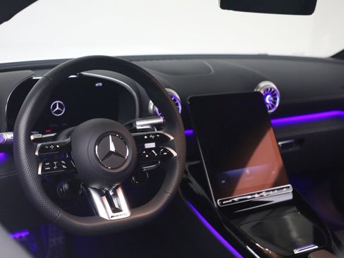 Used 2025 Mercedes-Benz AMG GT 63 image 16
