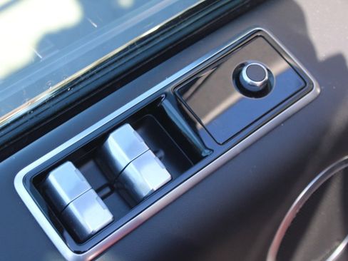 Used 2020 Land Rover Range Rover Sport HST image 16