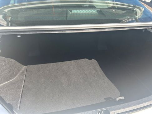 Used 2025 Toyota Camry SE image 8