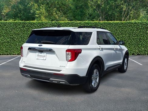 Used 2023 Ford Explorer XLT w/ Equipment Group 202A AWD/4WD image 3