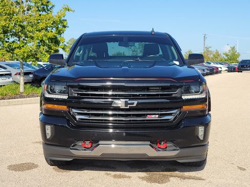 Used 2018 Chevrolet Silverado 1500 LT w/ Redline Edition AWD/4WD image 2