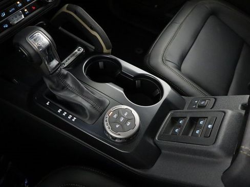 New 2025 Ford Bronco Badlands image 26