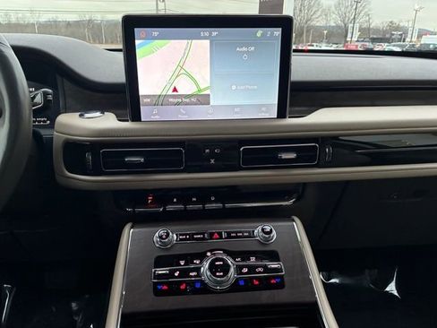 Used 2023 Lincoln Aviator Reserve w/ Equipment Group 201A image 17