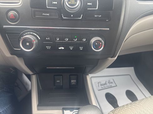Used 2015 Honda Civic LX image 29