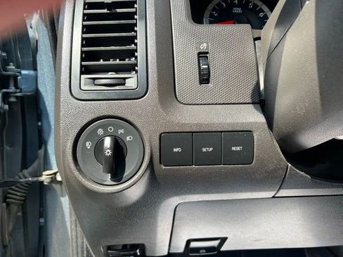 Used 2010 Ford Escape XLT image 19