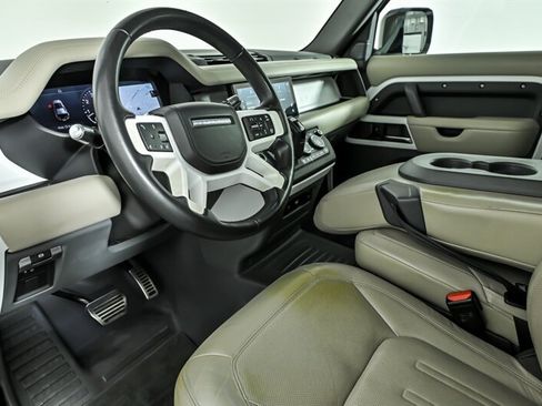 Used 2020 Land Rover Defender 110 HSE AWD/4WD image 14