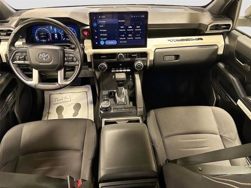 Used 2024 Toyota Tacoma TRD Off-Road AWD/4WD image 20