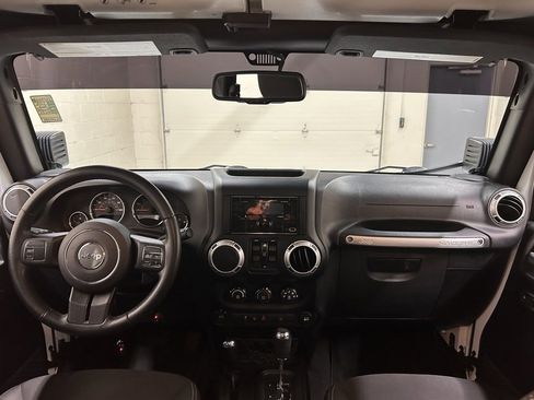 Used 2015 Jeep Wrangler Unlimited Sahara w/ Trailer Tow Group image 18