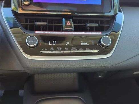 Used 2026 Toyota Corolla LE image 22