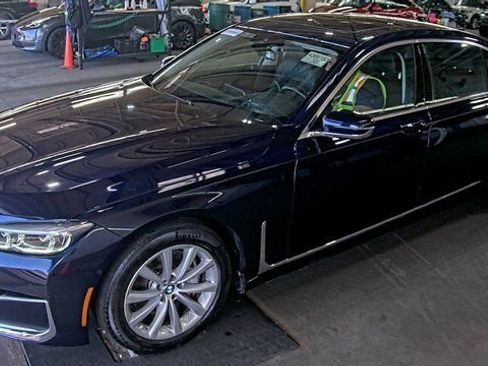 Used 2022 BMW 740i xDrive 740i xDrive w/ Luxury Rear Seating Package image 1