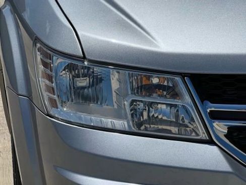 Used 2017 Dodge Journey SE w/ Flexible Seating Group image 95